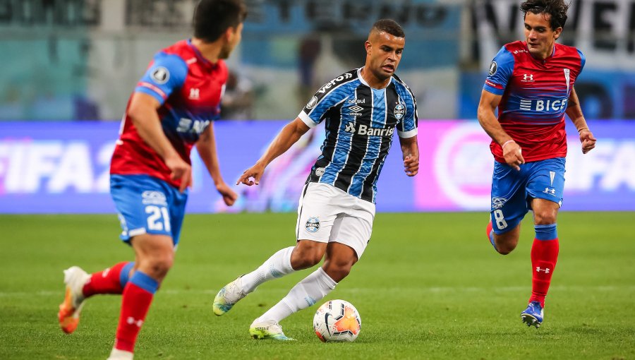 La UC cayó ante Gremio y quedó con un pie fuera de Copa Libertadores