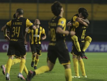 Colo-Colo sigue sin levantar cabeza y fue goleado por Peñarol en Copa Libertadores