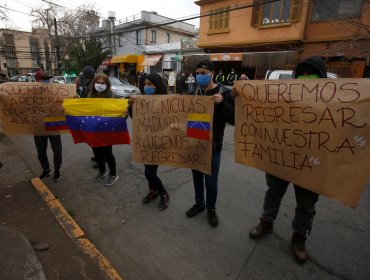 Evelyn Matthei anunció que los más de 200 ciudadanos albergados en Providencia podrán regresar a su país