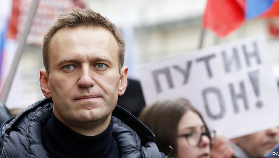 Navalny acusa a Putin de su envenenamiento y confirma que regresará a Rusia