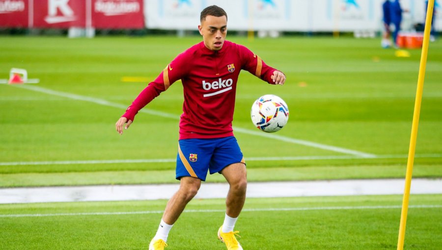 Sergiño Dest, nuevo jugador de Barcelona se pone presión: "Intentaré ser como Dani Alves"