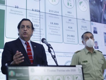 Ministro del Interior y jefe de Carabineros se reunieron en La Moneda y expondrán ante el Senado