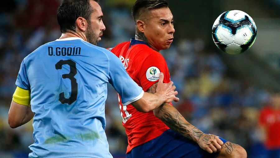 Diego Godín sobre la Roja: "La respetamos por lo que siempre hace en la cancha"