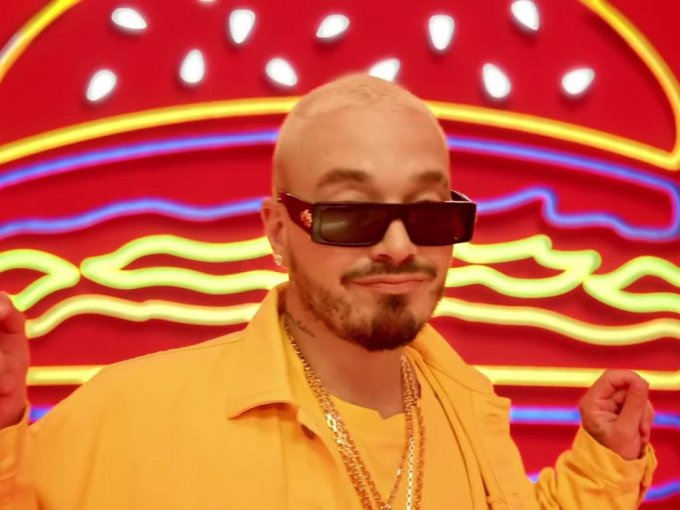 J Balvin lanza su propio para reconocida cadena de comida