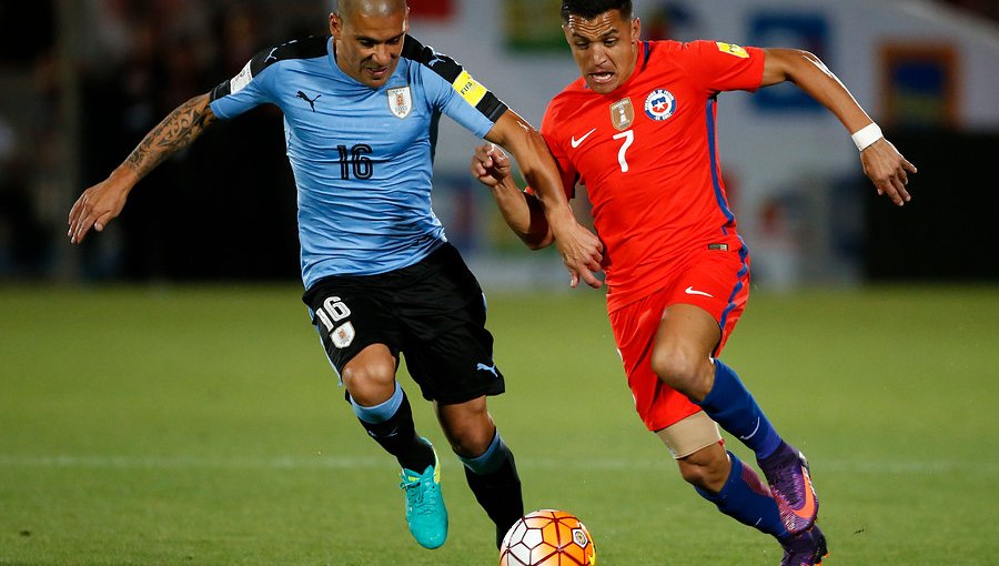 La Roja busca histórico triunfo ante Uruguay en inicio de las Clasificatorias