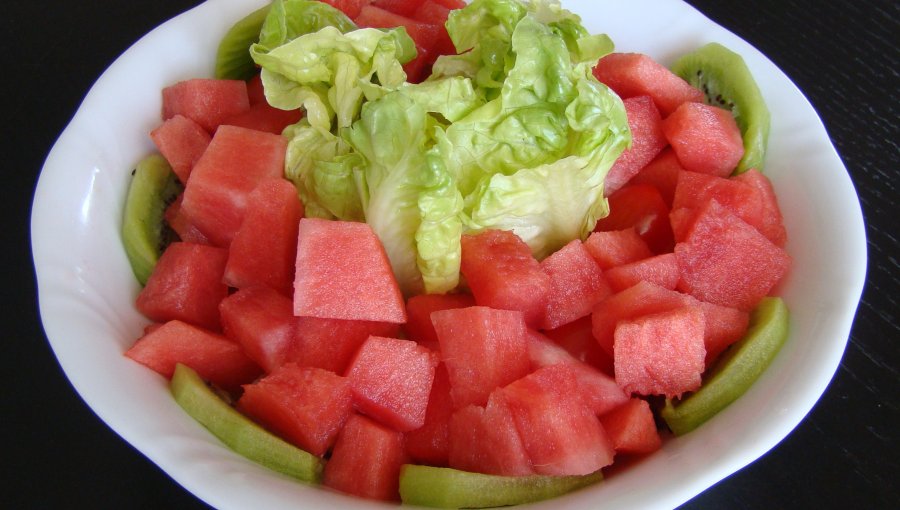 Sandía y lechuga, coronadas como la fruta y verdura preferidas de chilenos