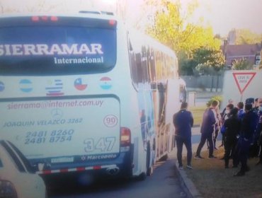 Bus que trasladaba al equipo técnico y médico de la Roja rumbo al Centenario quedó 'en panne'