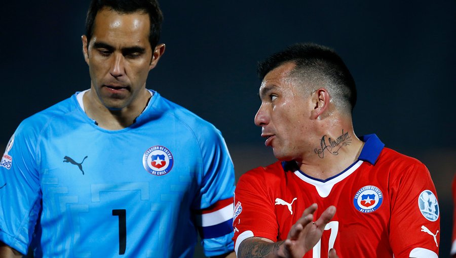 "Lamentable": Las reacciones de Bravo y Medel por el arbitraje en caída de Chile