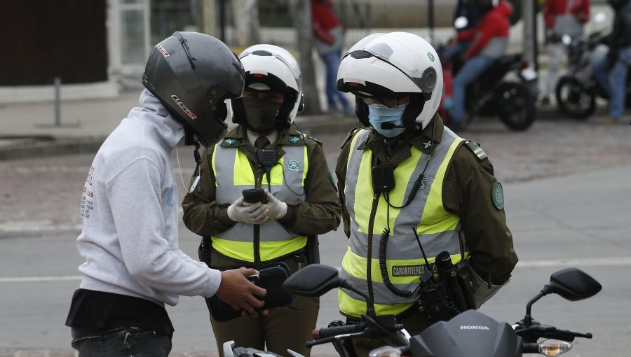 Carabineros entregó más de 68 mil permisos de traslado interregional en la antesala a fin de semana largo