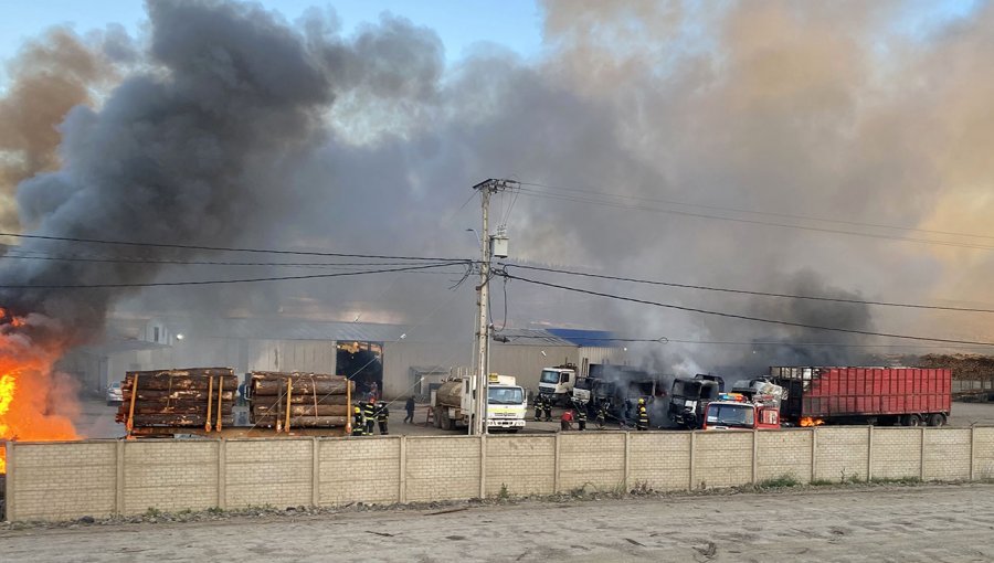 Nuevo atentado en Angol: Confederación Nacional del Transporte de Carga Terrestre de Chile advierte que movilización solo está "suspendida"