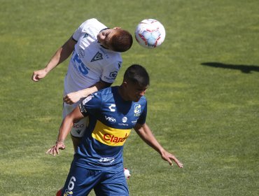 Everton dejó escapar el triunfo y empató ante Wanderers en el clásico porteño