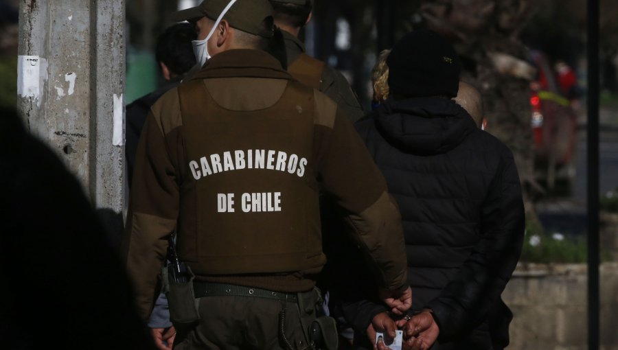 Violento ataque a mujer que recibió 10 puñaladas de su conviviente en Recoleta