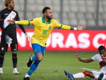 Brasil lo dio vuelta ante Perú con triplete de Neymar y polémico arbitraje de Bascuñán