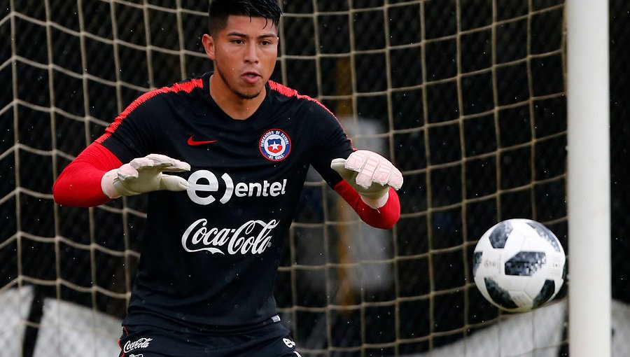 Brayan Cortés sería el arquero titular ante Colombia tras lesión de Gabriel Arias