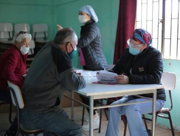 Salud Municipal de Quilpué realiza toma de exámenes PCR en juntas de vecinos de la comuna