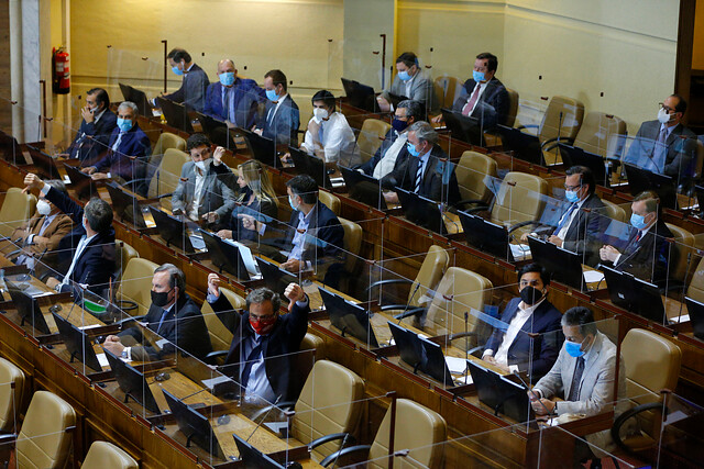 Los votos de oposición que frenaron la acusación constitucional contra Mañalich