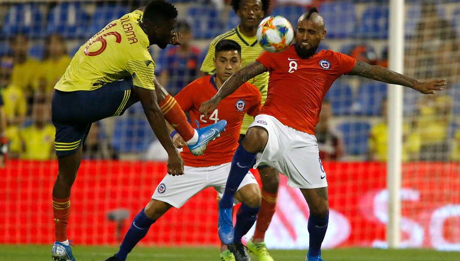 Con esta formación la Roja busca el triunfo ante Colombia por Clasificatorias