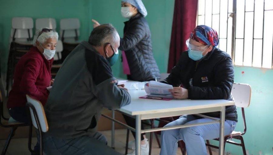 Salud Municipal de Quilpué realiza toma de exámenes PCR en juntas de vecinos de la comuna