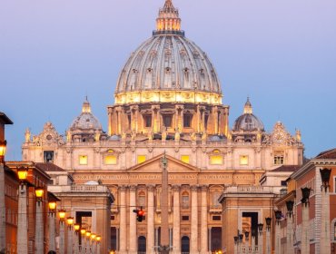 Iglesia inicia inédito juicio contra dos sacerdotes por presuntos abusos sexuales al interior del Vaticano