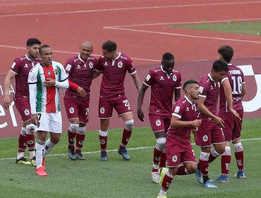 'Chupete' Suazo con doblete lideró la goleada de La Serena ante Palestino