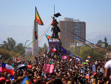 Unidad Constituyente llama a manifestarse para conmemorar el 18 de octubre