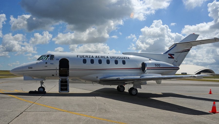 Gobierno de Uruguay subasta su avión presidencial por 180 mil dólares