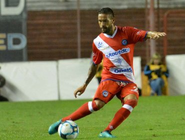 Miguel Ángel Torren se ilusiona con jugar en Colo-Colo: "Es una linda posibilidad"