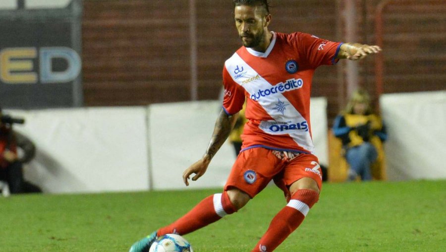 Miguel Ángel Torren se ilusiona con jugar en Colo-Colo: "Es una linda posibilidad"