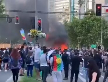 Con marcha al mall se conmemora un año del estallido social en Viña del Mar: se registran barricadas