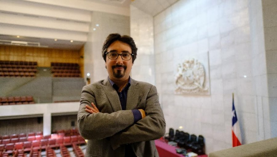 Senador Latorre: "Yo voto «Apruebo» y «Convención Constitucional» porque quiero un Chile digno y feliz"
