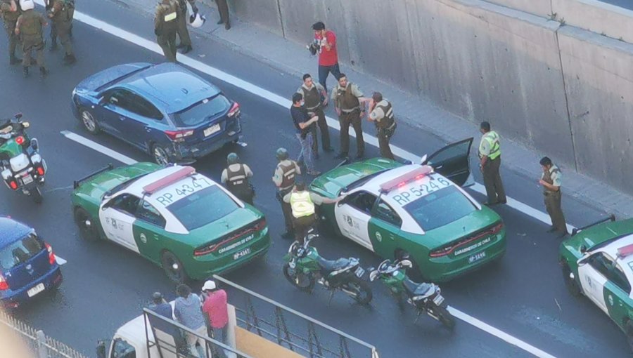 Una veintena de vehículos policiales protagonizaron persecución de sujetos que habrían realizado una "encerrona" en Chicureo