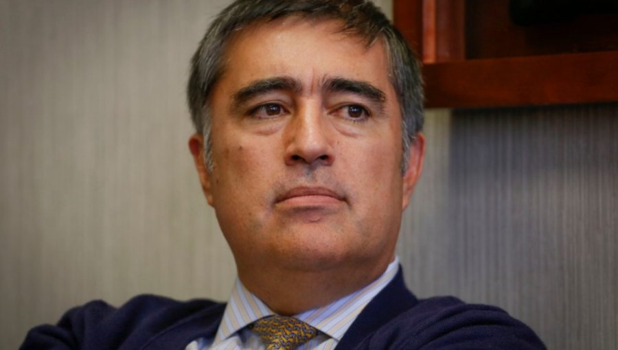 Ministerio de Defensa rechaza "ofensivas" declaraciones del diputado Hugo Gutiérrez contra la Armada