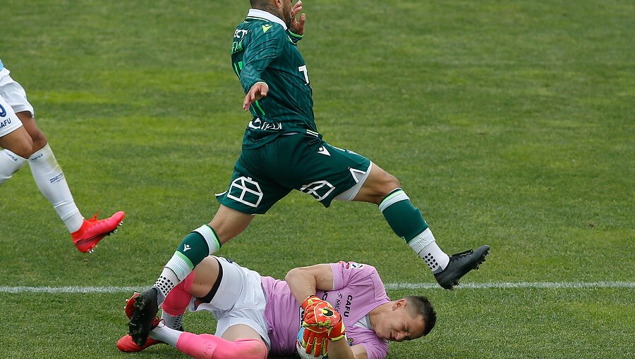 S. Wanderers se impuso a Antofagasta en un accidentando partido en Valparaíso