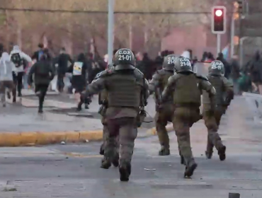 Carabineros dio de baja a uniformado acusado de empujar a menor al lecho del río Mapocho