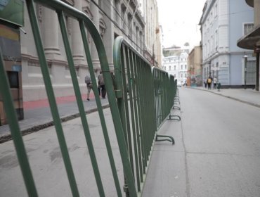 Una vía de la calle Prat de Valparaíso fue peatonalizada como parte de plan de Desconfinamiento Seguro