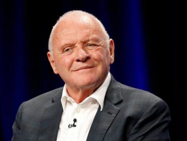 Anthony Hopkins se reinventa a los 82 años y lanza su propio perfume