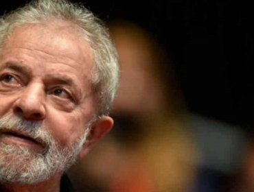 Lula se suma a ex mandatarios latinoamericanos que saludaron al pueblo chileno tras el Plebiscito