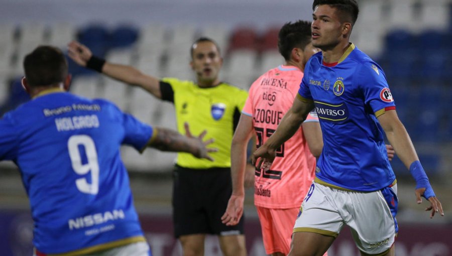 Audax Italiano se impuso en el final a Bolívar en segunda ronda de Copa Sudamericana