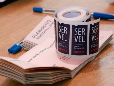 Servel trabaja para implementar el voto anticipado en la elección de constituyentes