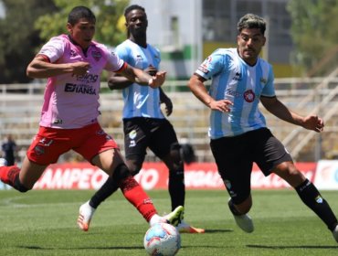 Ñublense empata sin goles ante Magallanes y se mantiene en la cima de la Primera B