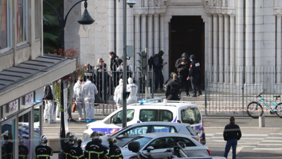 Al menos tres fallecidos deja ataque con arma blanca al interior de iglesia en Niza