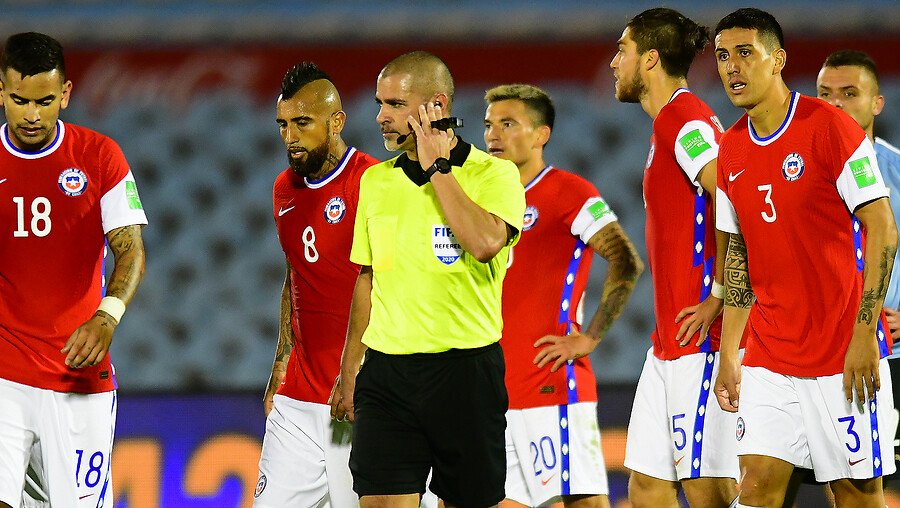 Eber Aquino y su desempeño en el Uruguay vs. Chile: "Muy conforme con el trabajo"