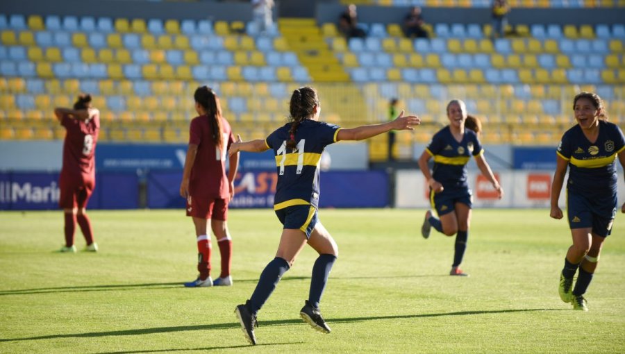 Primer equipo femenino de Everton debutará en el Torneo en el estadio Sausalito