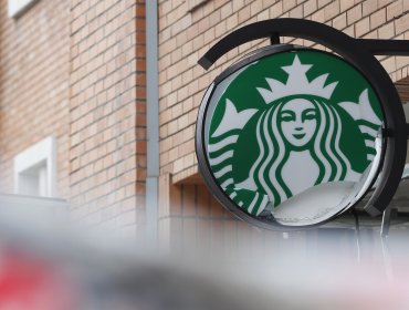 Starbucks indemnizará a trabajadores suspendidos producto de la pandemia