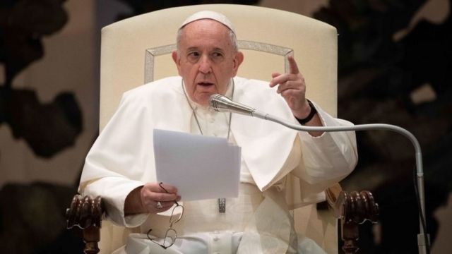 Papa Francisco condena el atentado terrorista de Viena: "¡Basta de violencia!"