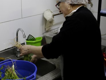 Consumo de agua cayó 7% en septiembre, mayormente en industria y comercio