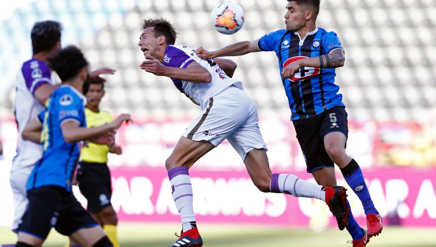 Huachipato empató como local ante Fénix y quedó eliminado de Copa Sudamericana