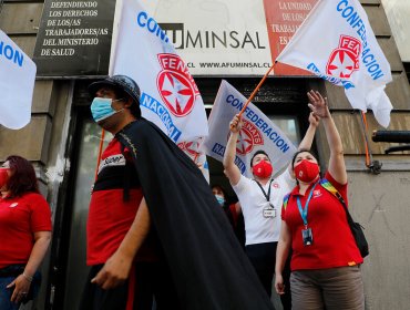 Gremios de la Salud protestaron en las afueras del Minsal por el Bono Covid