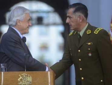 Diputados del Frente Amplio: mantener a Mario Rozas al mando Carabineros es "un problema de coraje de Piñera"