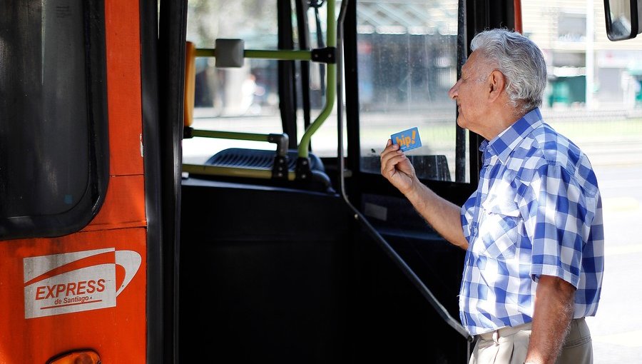 Más de 100 mil personas ya cuentan con su tarjeta Bip! Adulto Mayor a nivel nacional